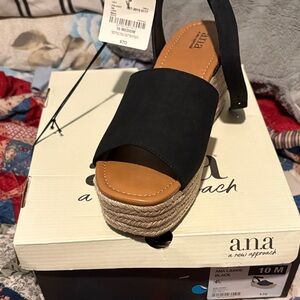 Women shoe new size 10